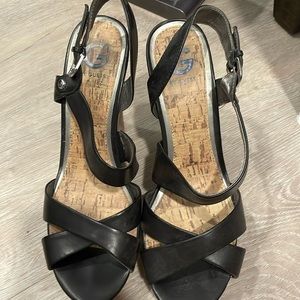 Black wedges with straw like base